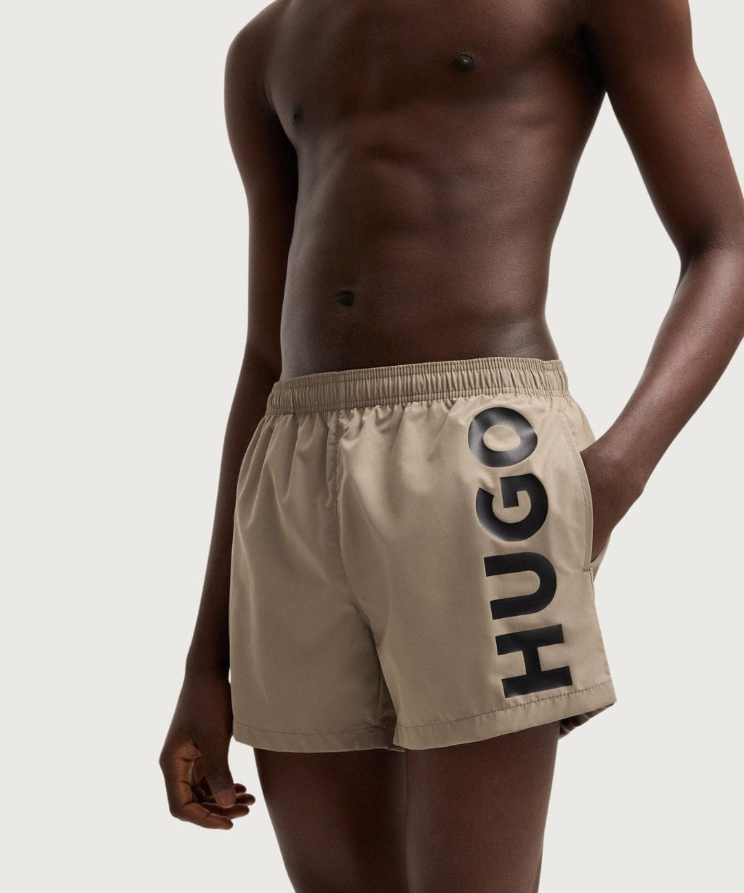 HugoBoss39307_2_-min.jpg