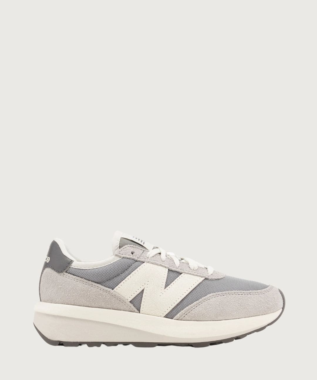 NEWBALANCE38601-min.jpg