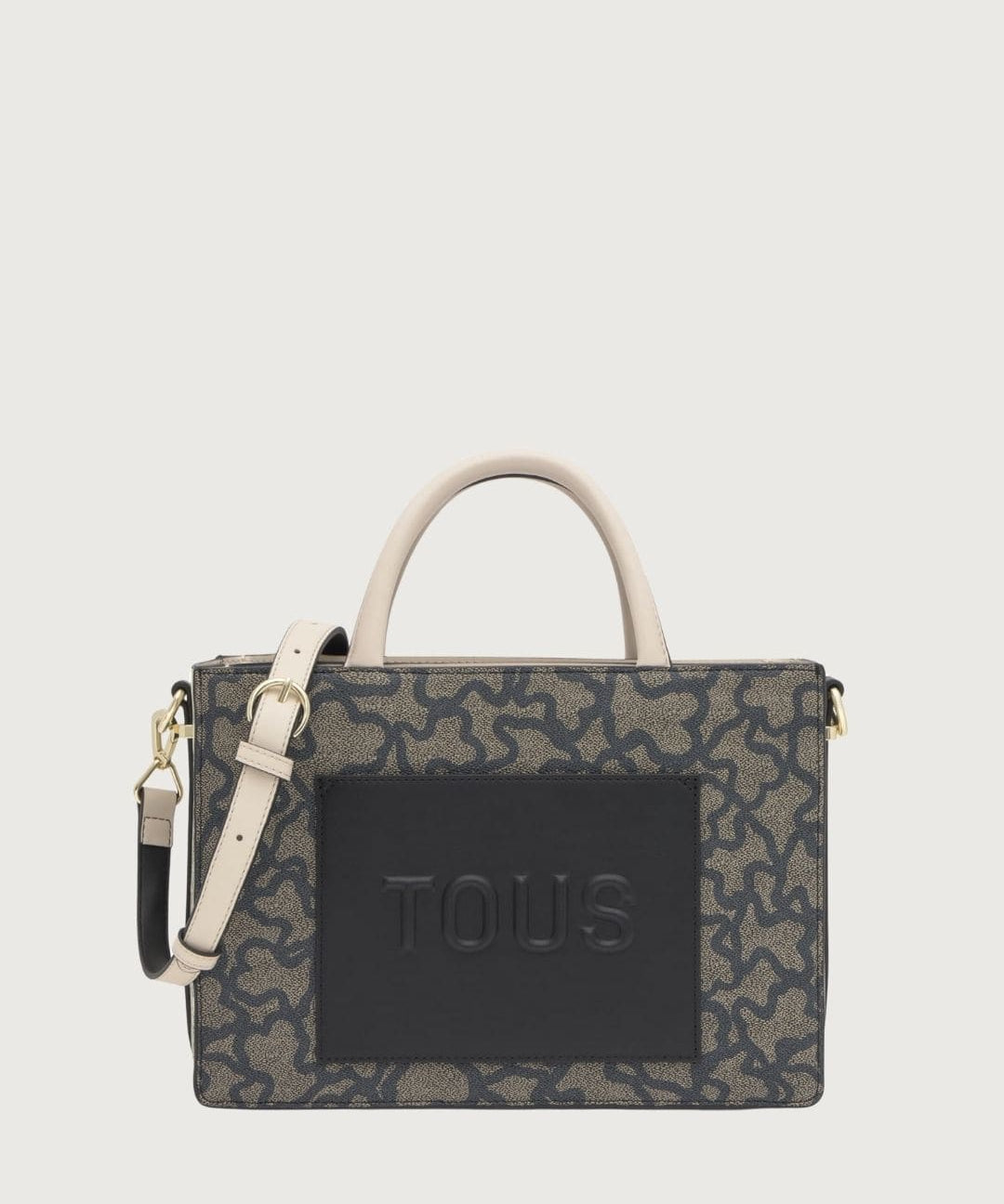 tous38104-min.jpg
