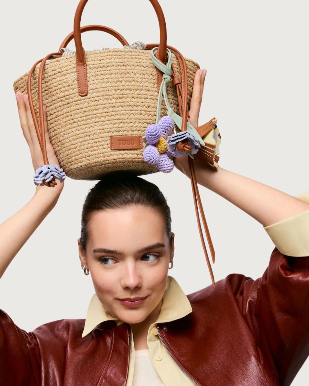 Charms para bolsos: la tendencia que transforma tu look en segundos