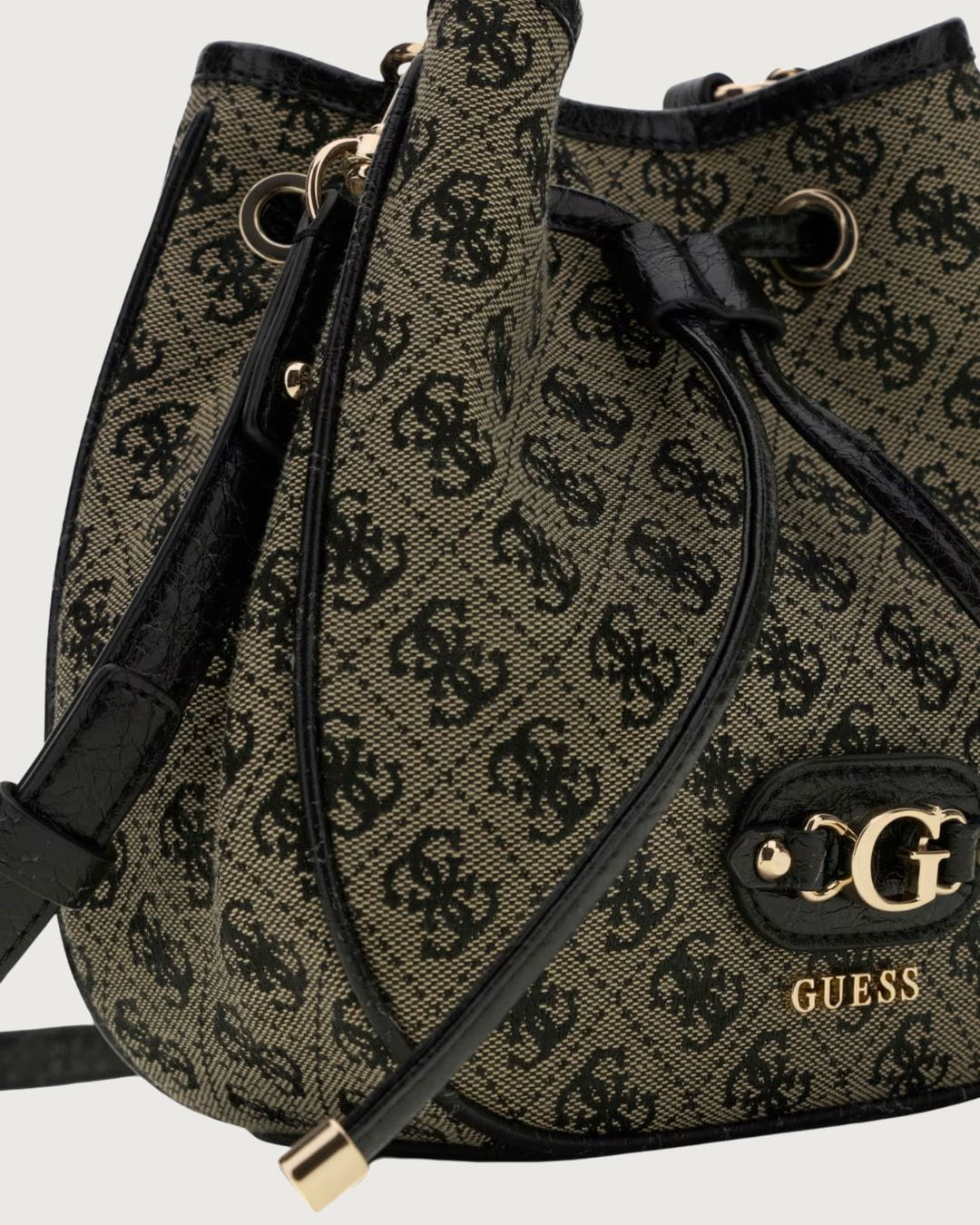 Bandolera Samantha Guess