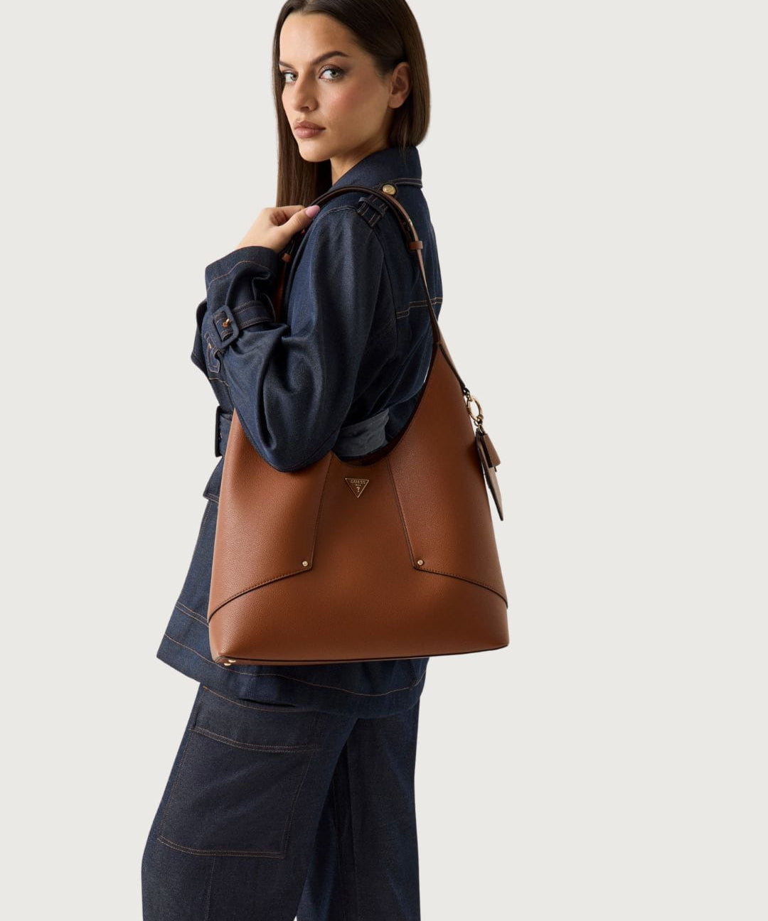 BolsoGuess42604_5.jpg