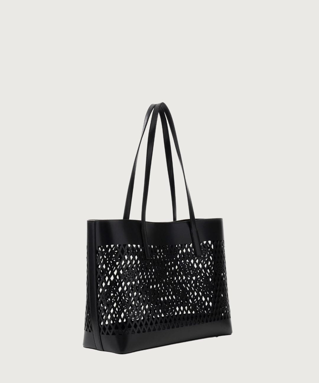 BolsoGuess42617_2.jpg