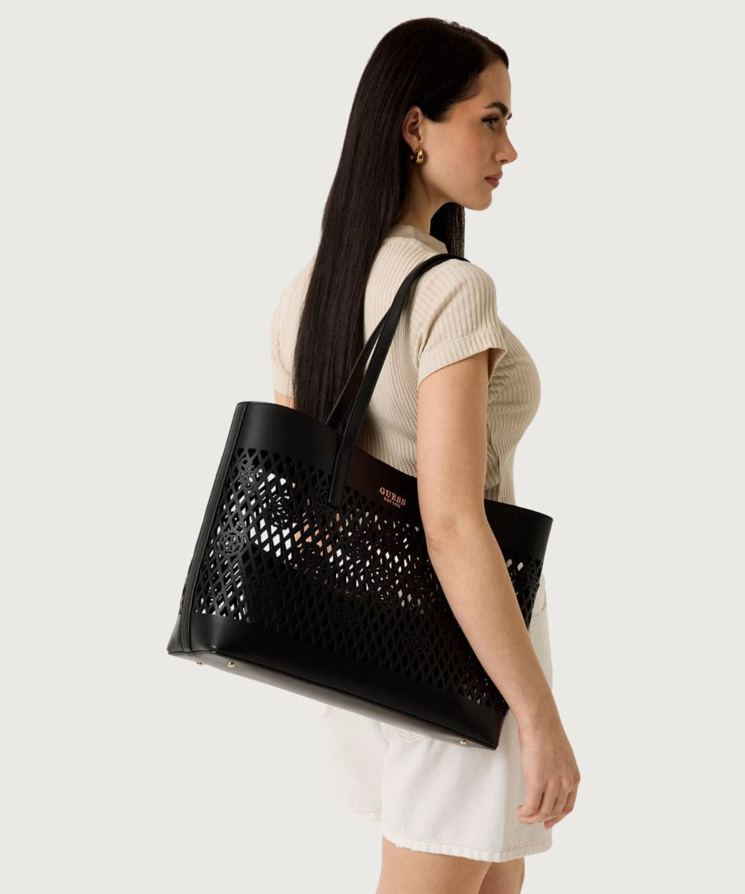 BolsoGuess42617_4.jpg
