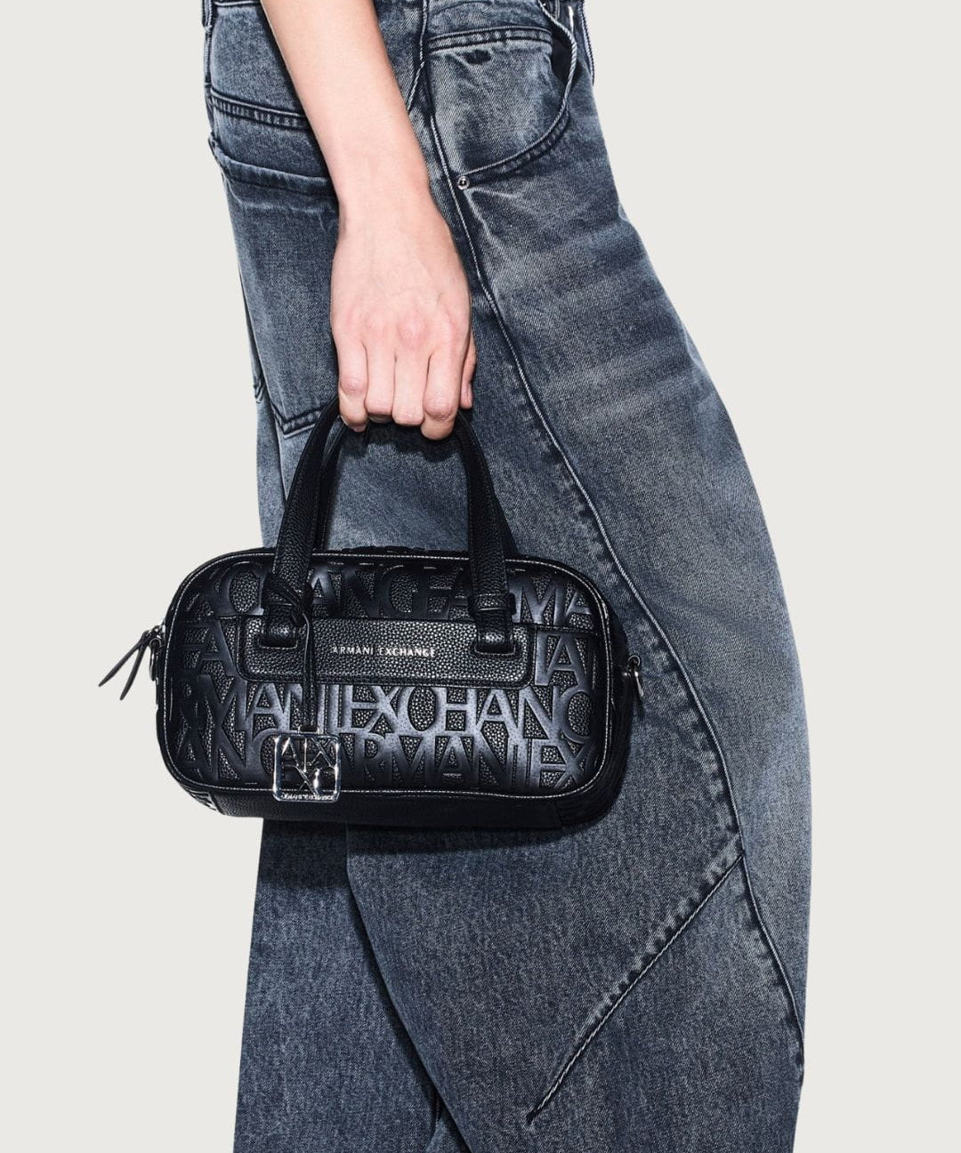 Bolso_Armani_Exchange_44320_5.jpg