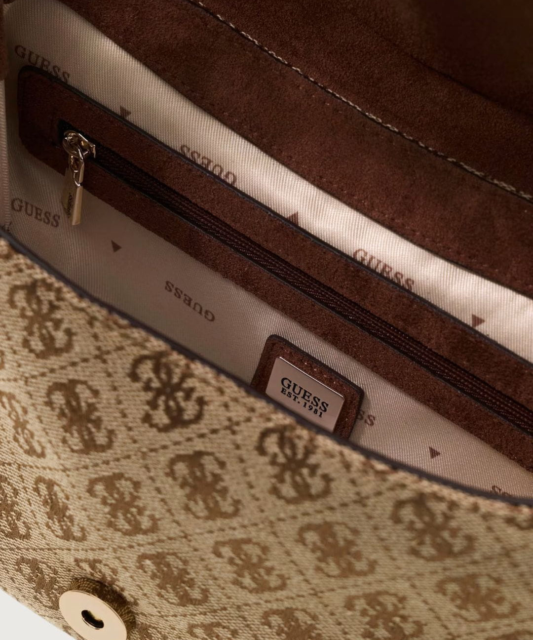 Bolso_Guess_44693.jpg