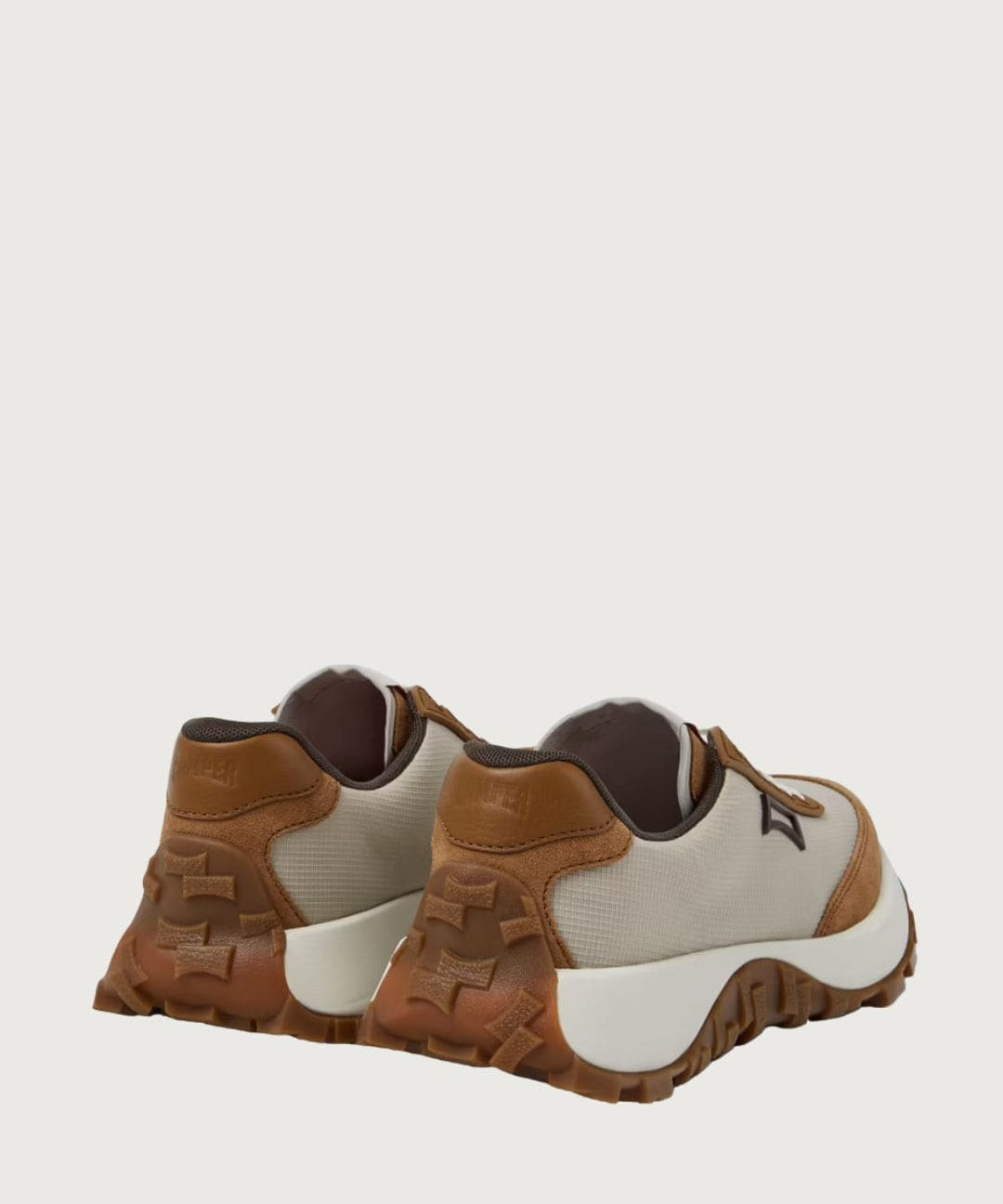 CAMPER40278_3_-min.jpg