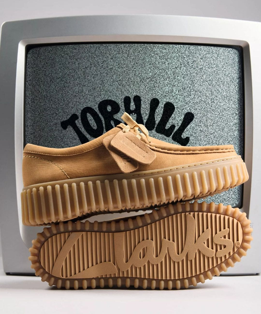 CLARKS40302_4_-min.jpg