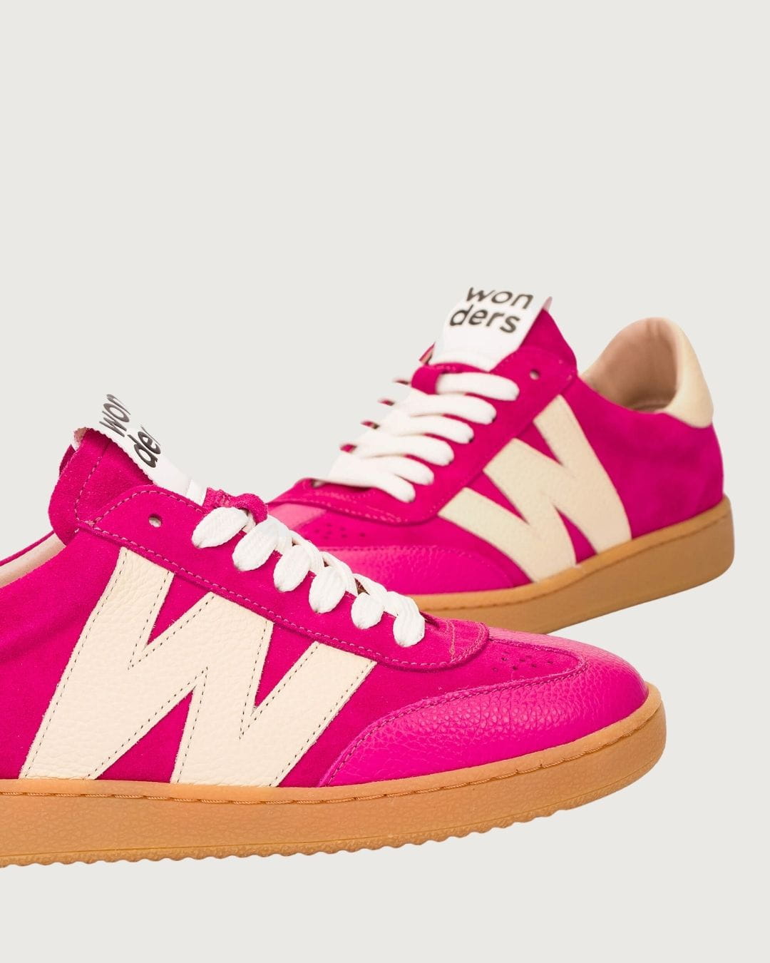 Deportiva Nubia Wonders