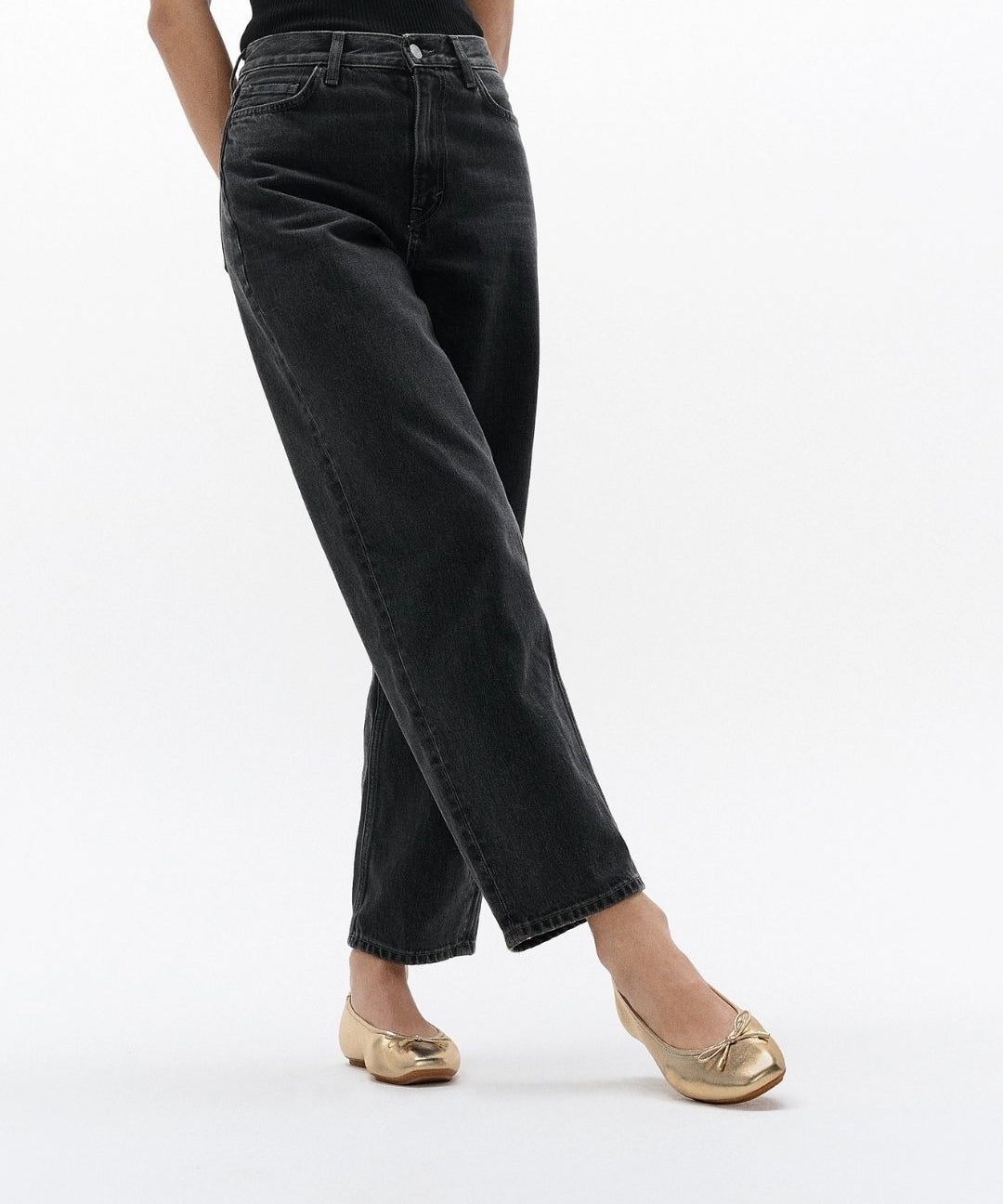 FITFLOP40277_4_-min.jpg