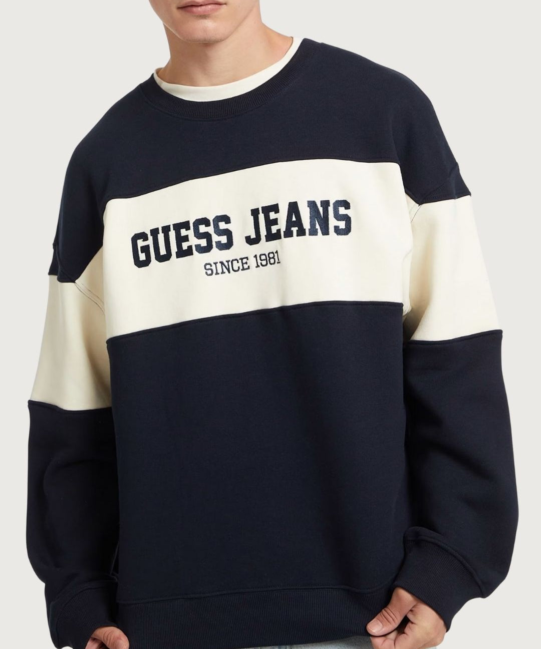 GUESS41274-min.jpg
