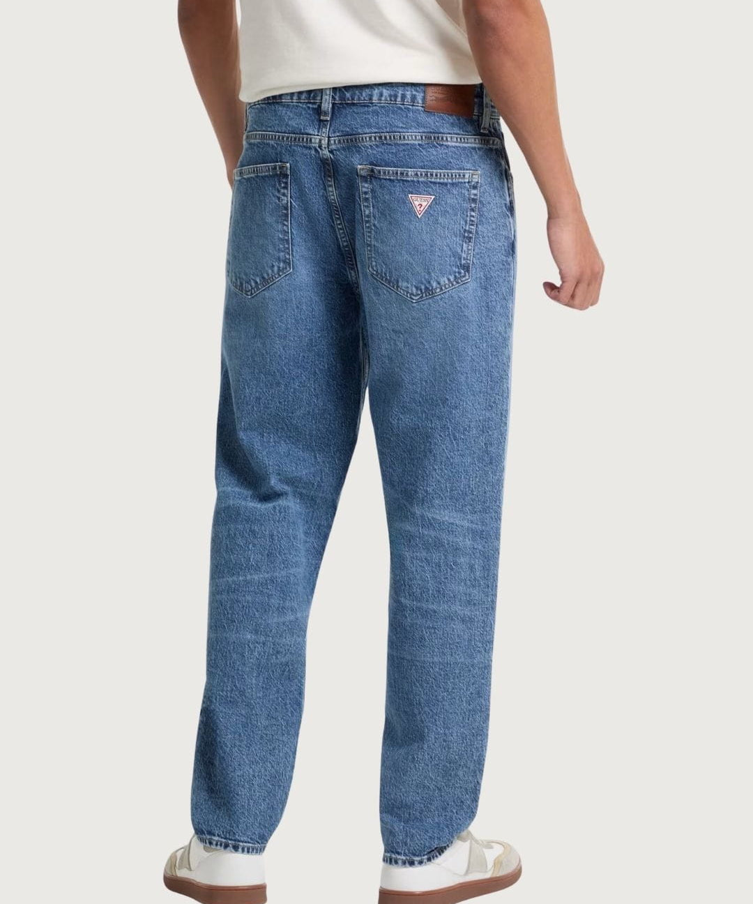 GUESSJEANS42587_2.jpg