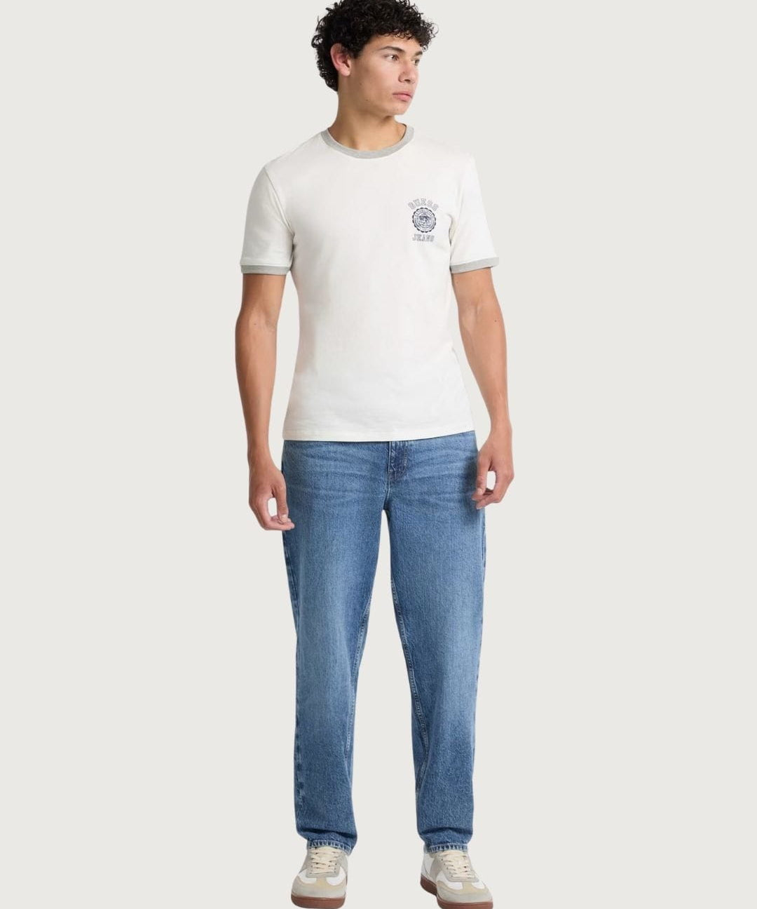 GUESSJEANS42587_4.jpg