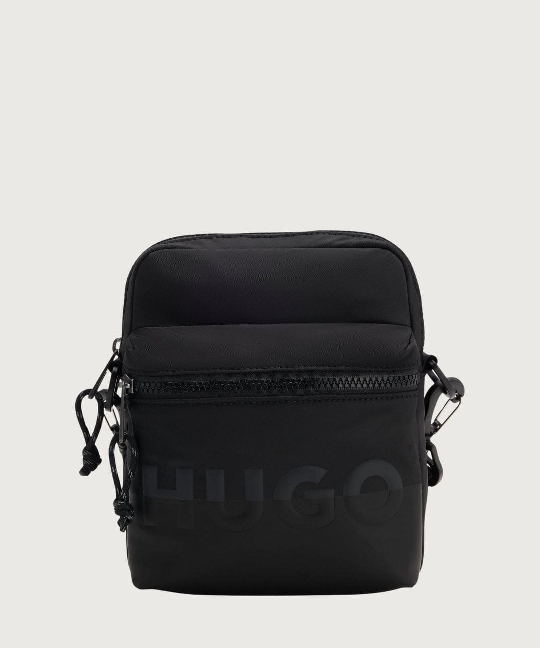 HUGO41096-min.jpg