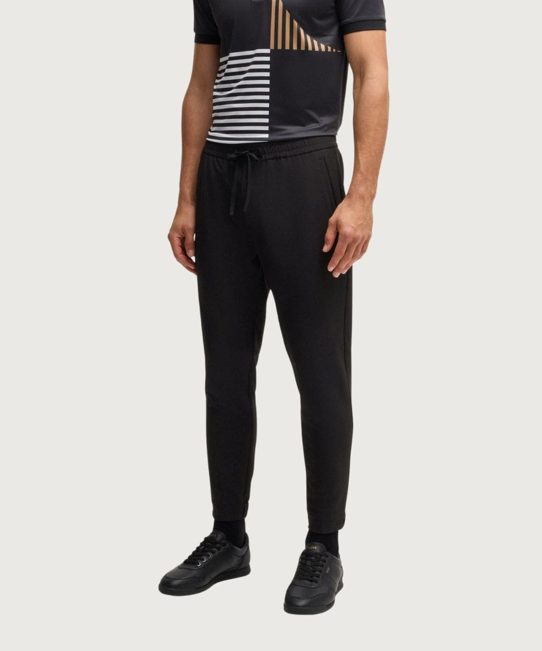 HUGOBOSS40210_2_-min.jpg