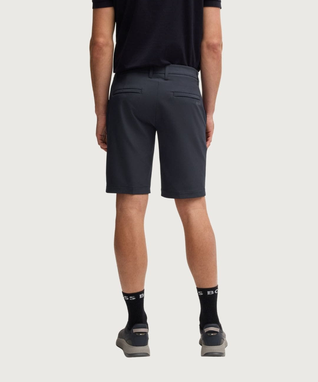 HUGOBOSS40212_3_-min.jpg