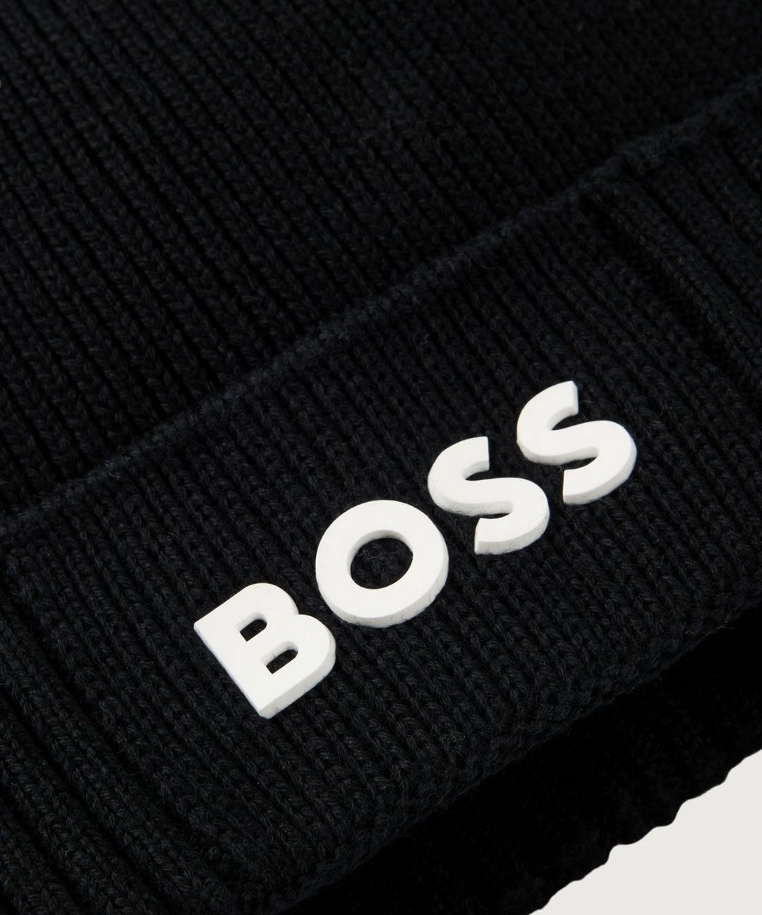 HUGOBOSS40418-min.jpg