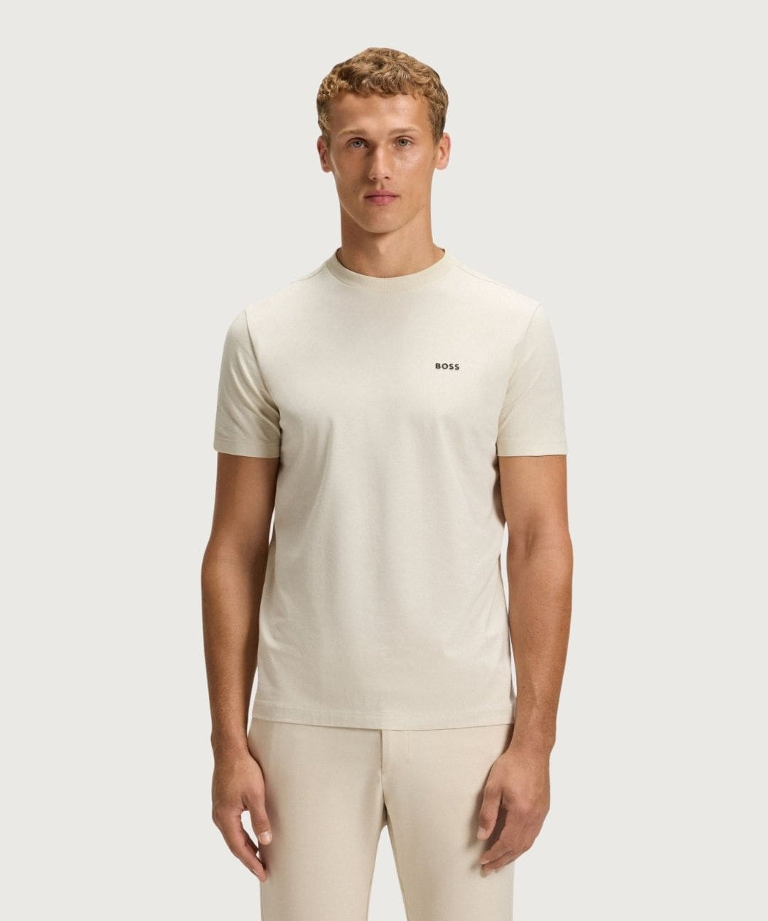 HUGOBOSS40421_2_-min.jpg