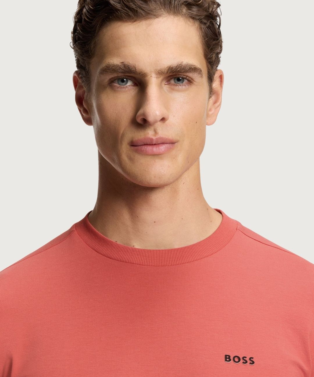 HUGOBOSS40423_3_-min.jpg