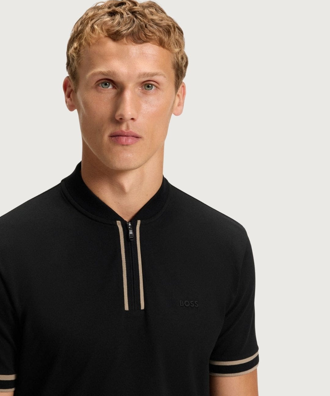 HUGOBOSS40427_3_-min.jpg