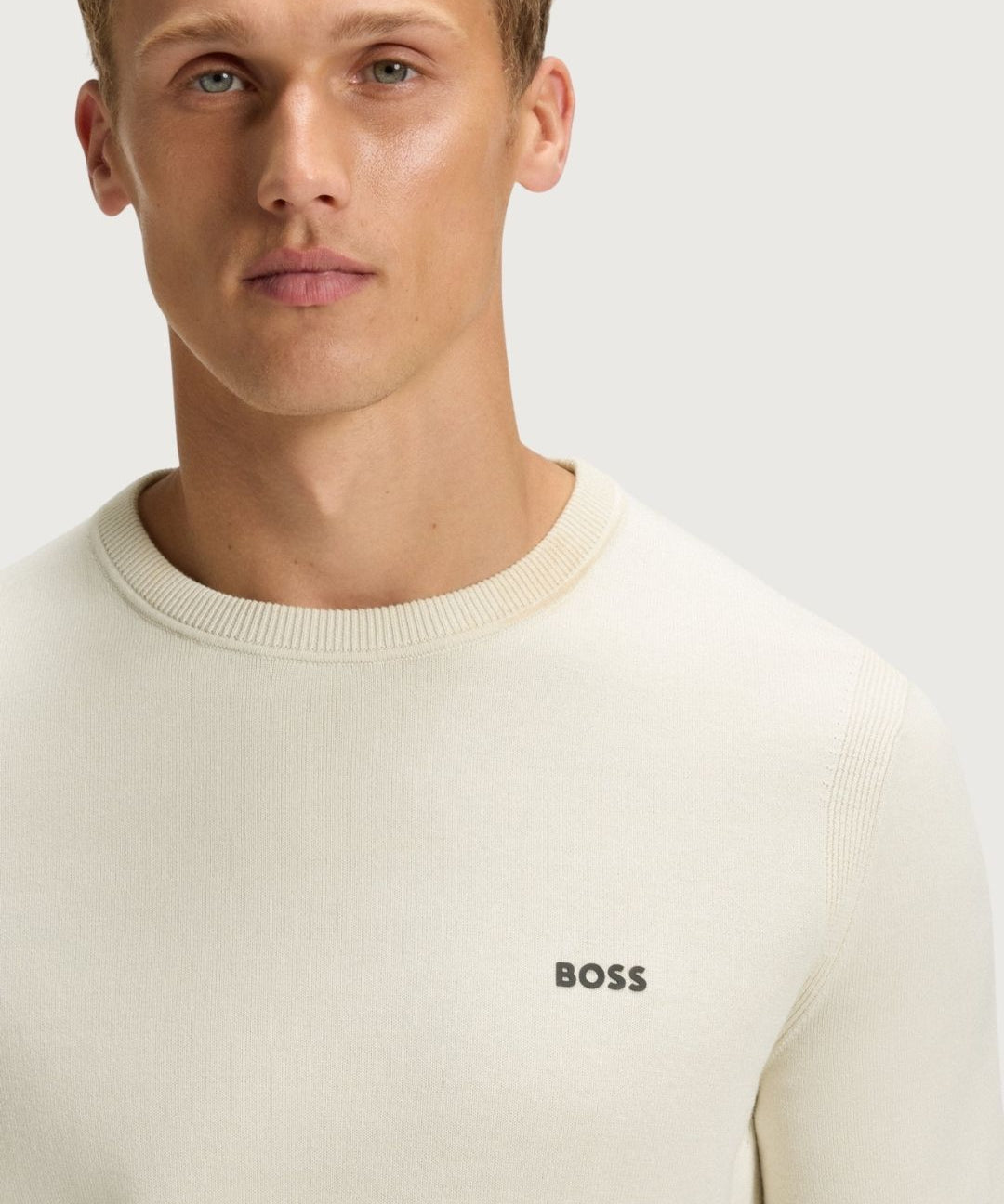HUGOBOSS40430_3_-min.jpg