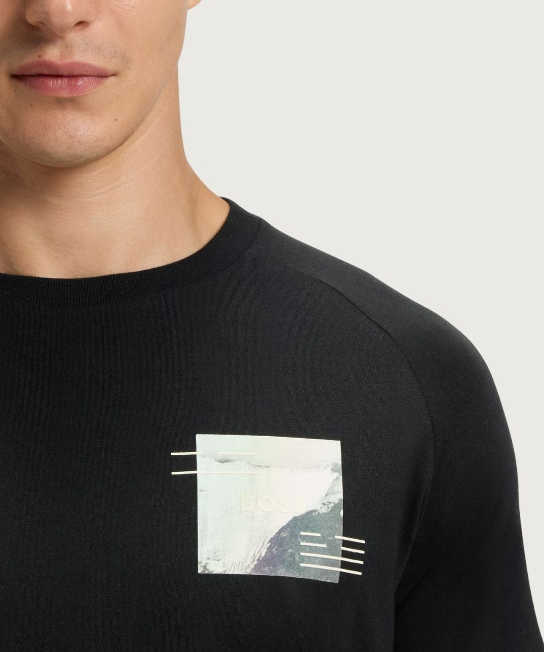HUGOBOSS40440_3_-min.jpg