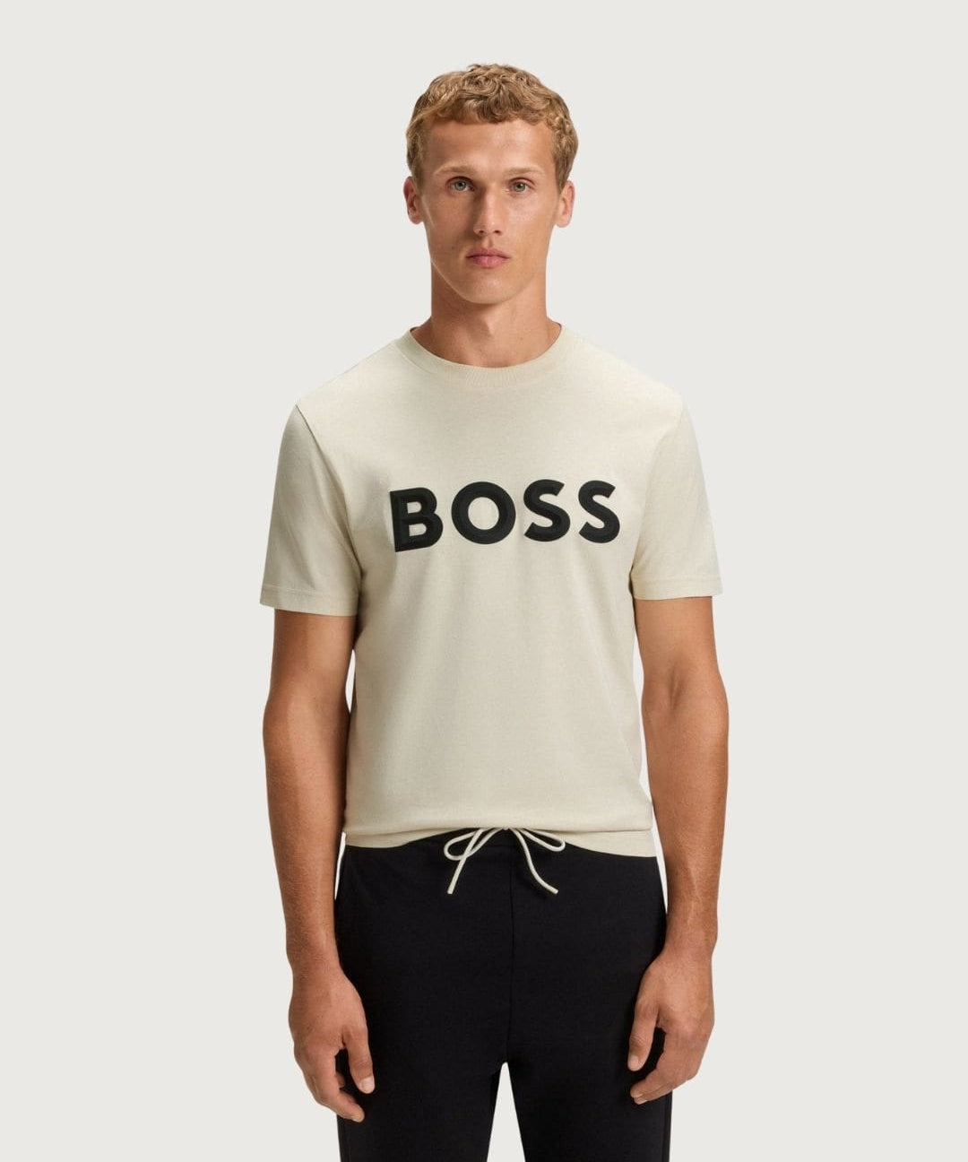 HUGOBOSS40442_2_-min.jpg