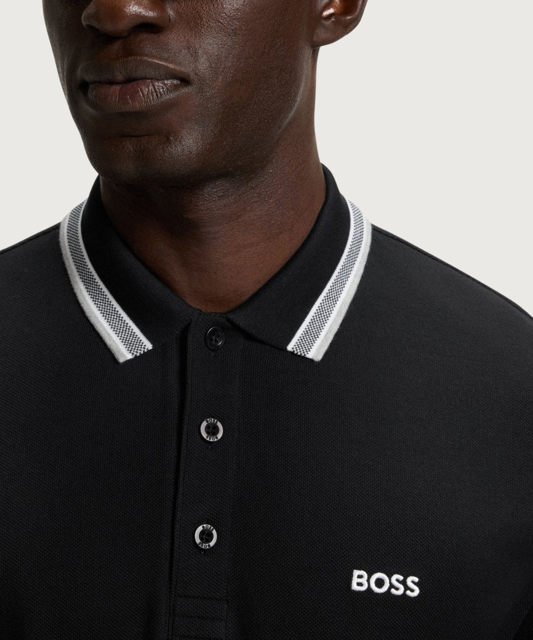 HUGOBOSS40444_3_-min.jpg
