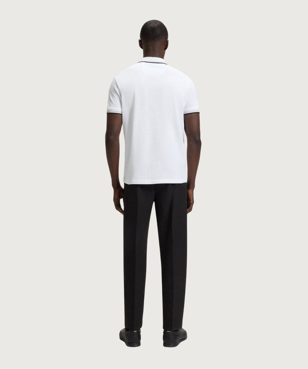 HUGOBOSS40445_4_-min.jpg