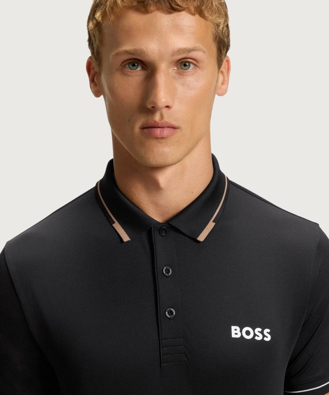 HUGOBOSS41095_2_-min.jpg