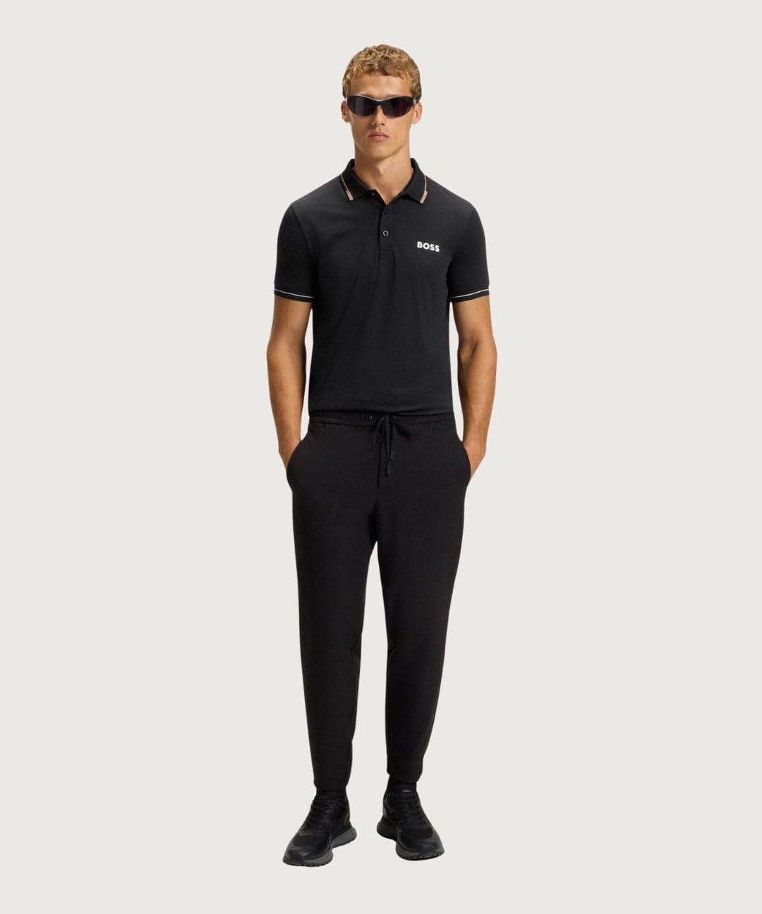 HUGOBOSS41095_3_-min.jpg