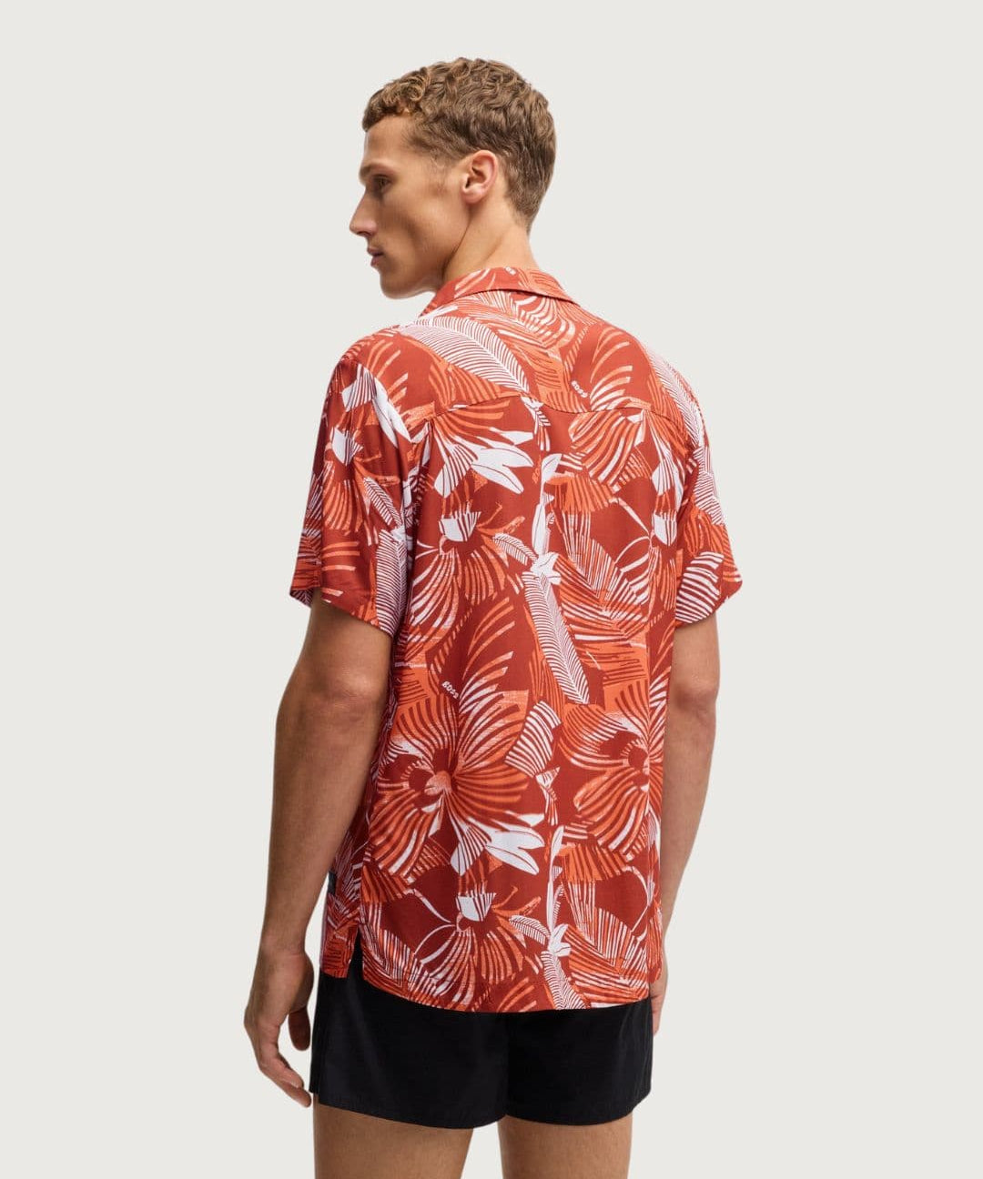 HugoBOSS39294_2_-min.jpg