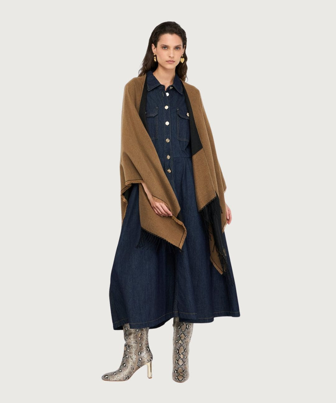 LIUJO41121_2_-min.jpg