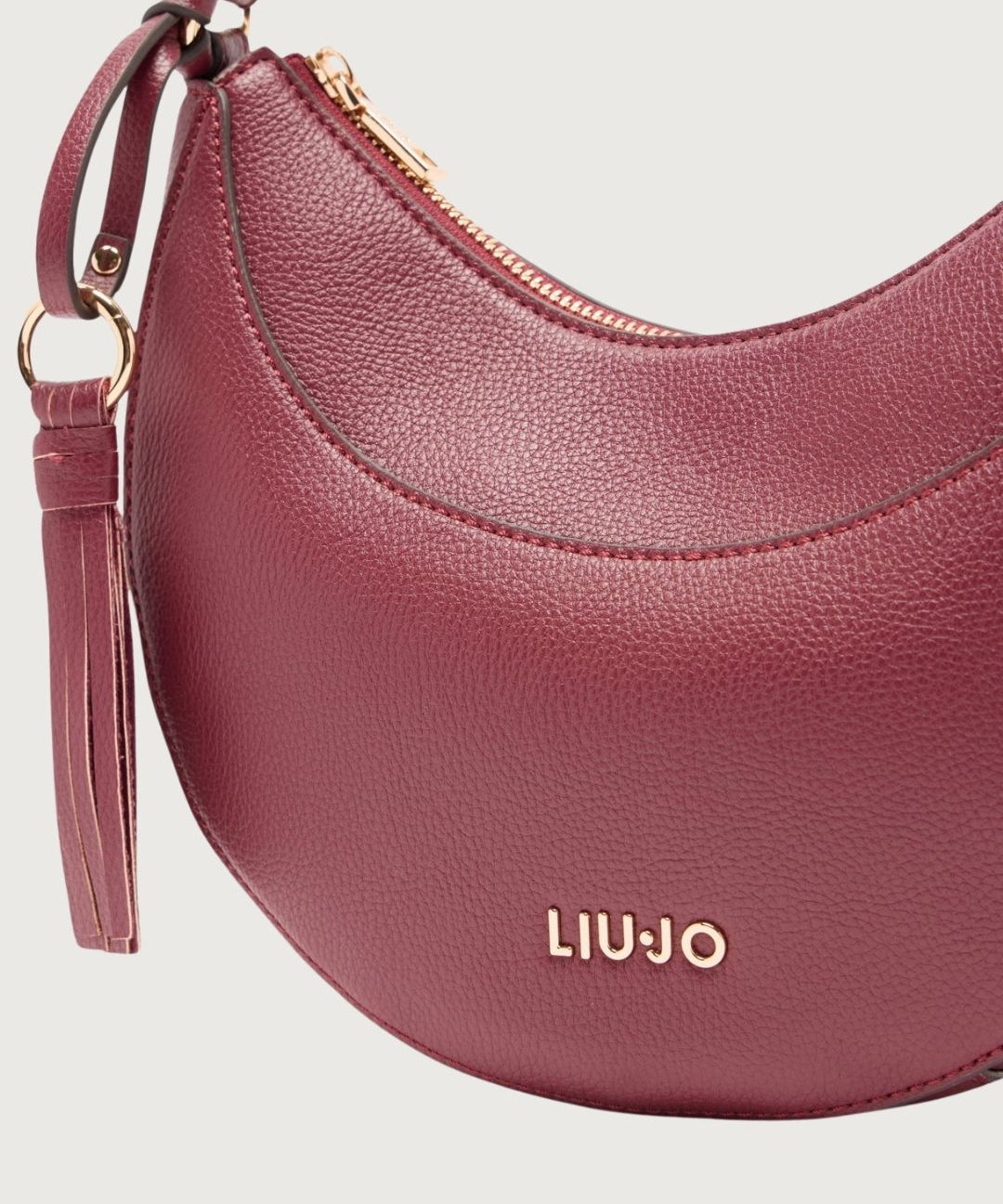 LIUJO41328_3_-min.jpg