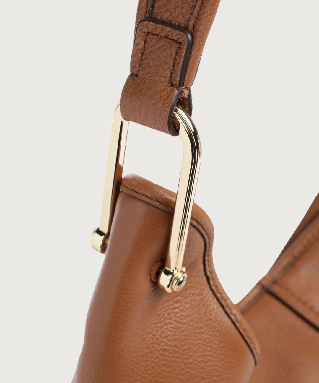 MICHAELKORS41184_3_-min.jpg