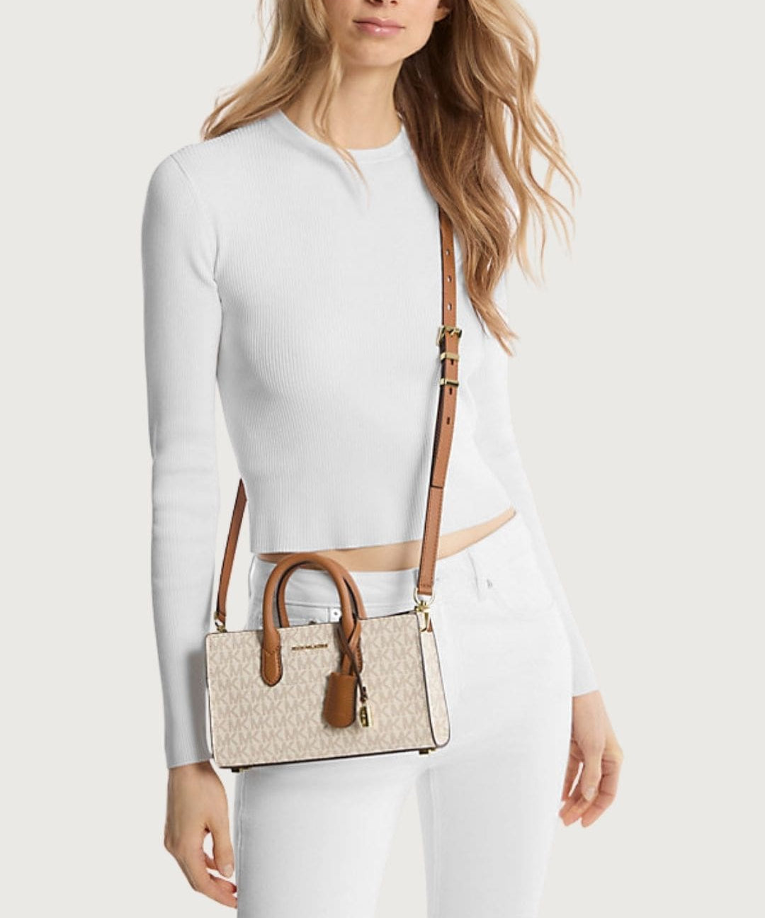 MICHAELKORS41201_3_-min.jpg