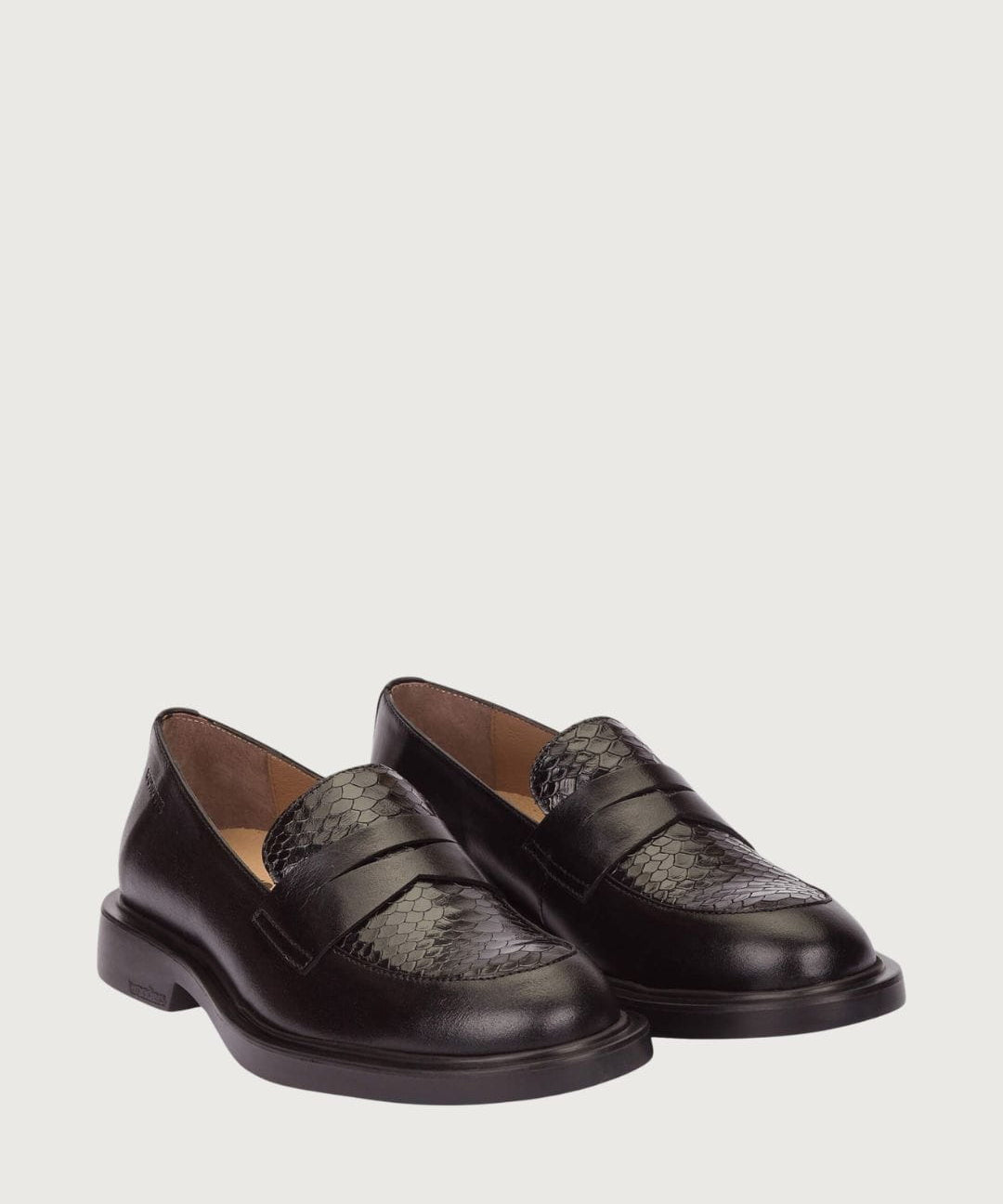 Mocasin_Wonders_44059_3.jpg