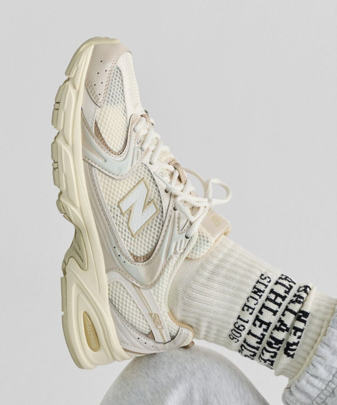 New_Balance_530_mujer_44142_1.jpg