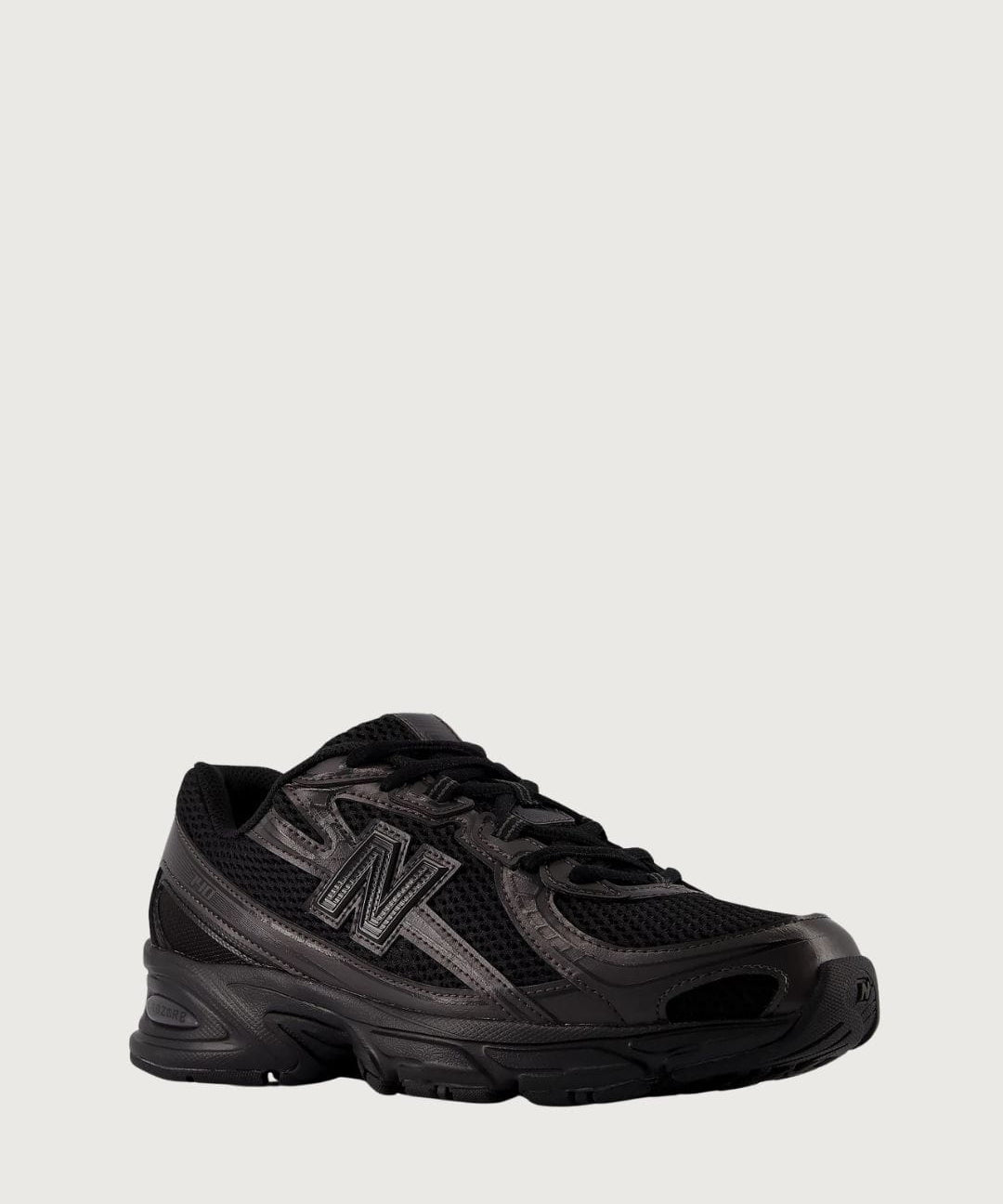 New_Balance_740_44583_3.jpg