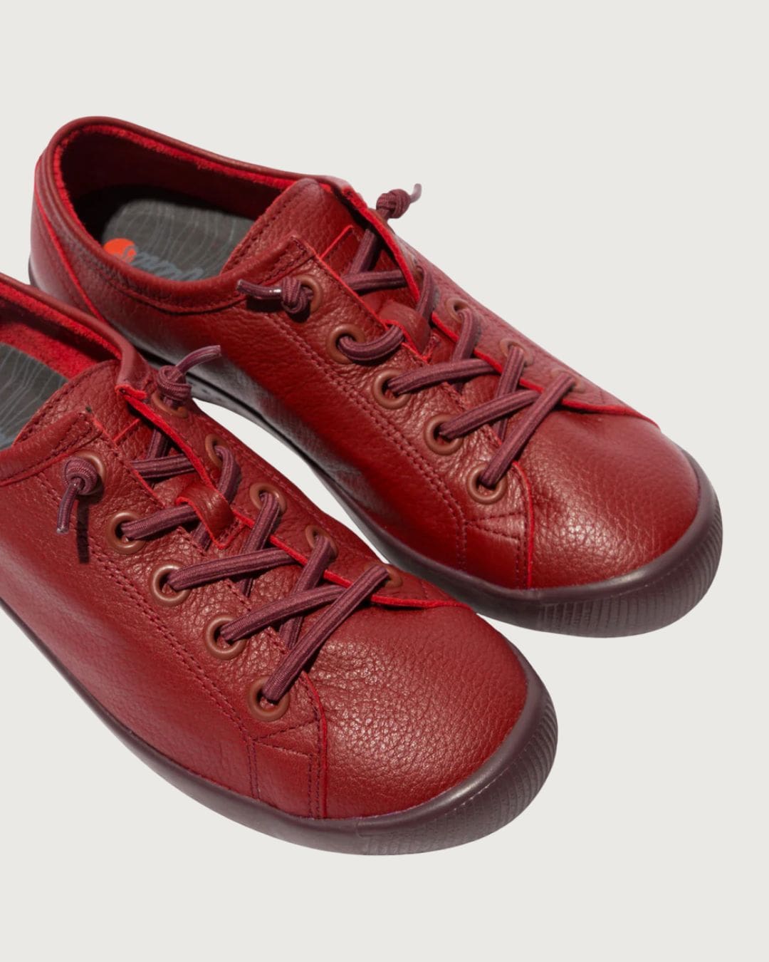 Deportiva Lace-Up Softinos
