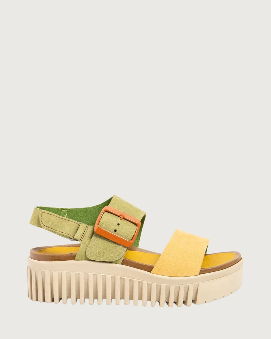 Sandalia plataforma The Art Company, talla 39 verde - imagen 1
