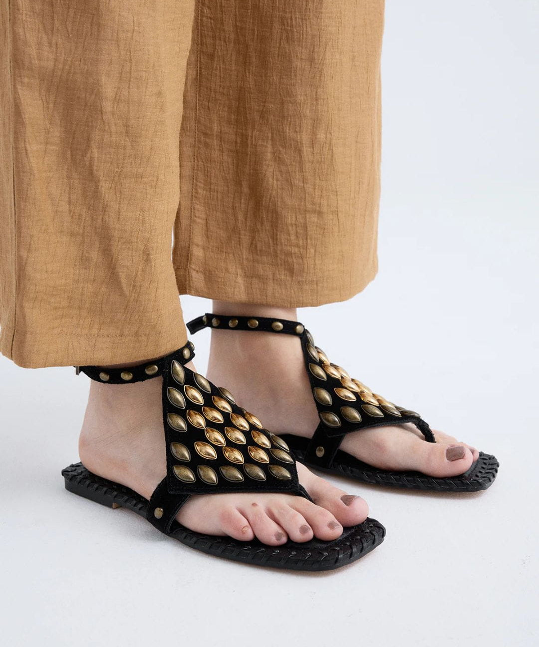 Sandalia_Tsakiris_mallas.jpg