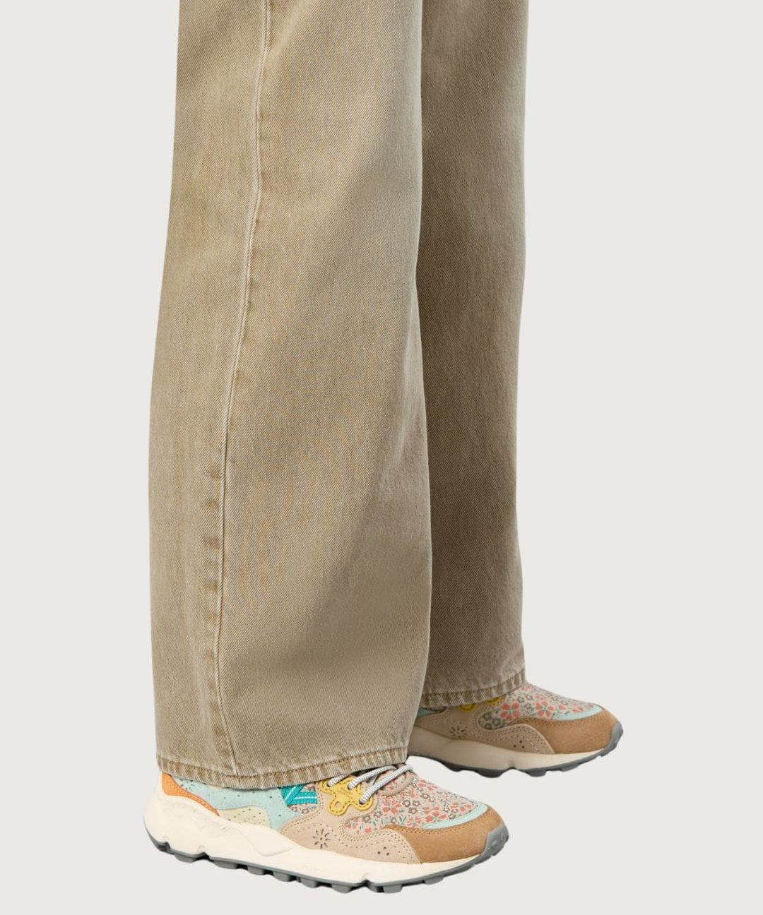 Sneakers_Flower_Mountain_3.jpg