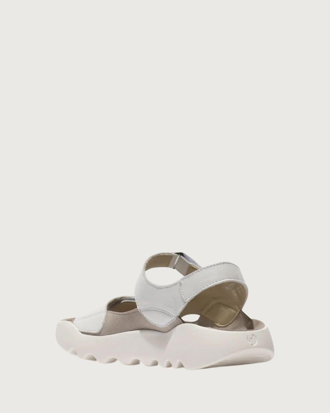 Sandalia Sling-Back Softinos