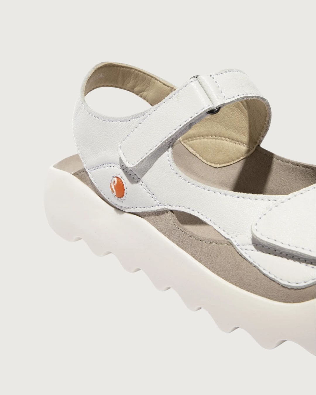 Sandalia Sling-Back Softinos