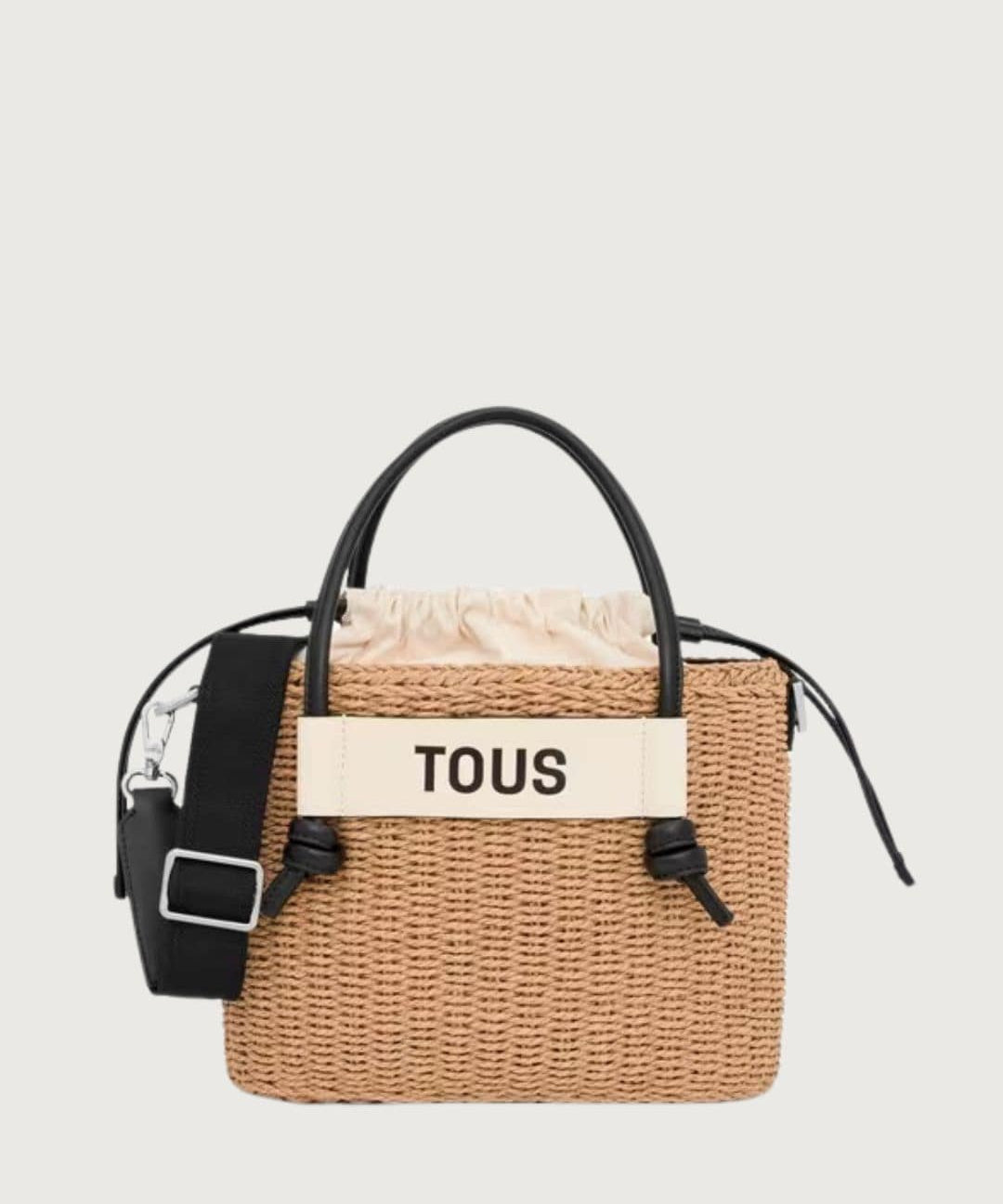 Tous38204-min.jpg