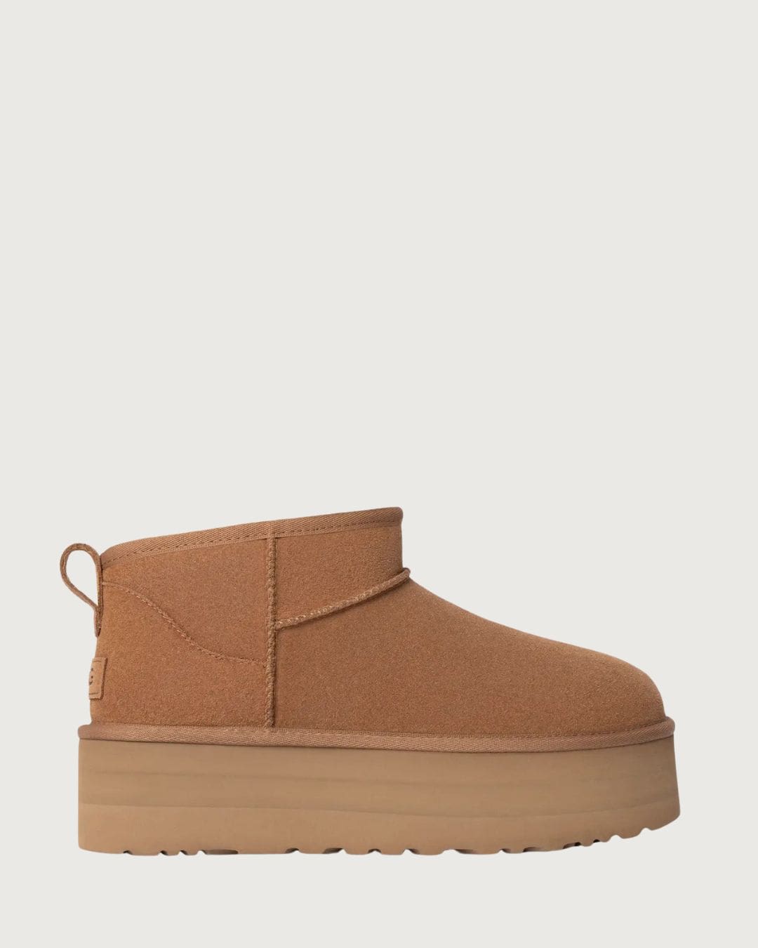 Botín Classic Ultra plataforma UGG