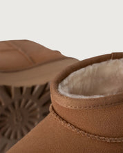 Botín Classic Ultra plataforma UGG