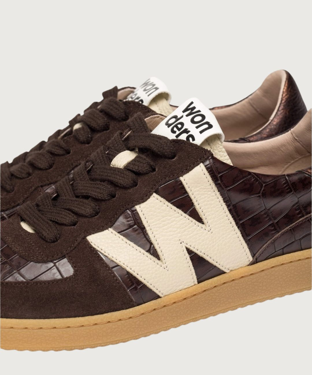 Wonders41031_4_-min.jpg