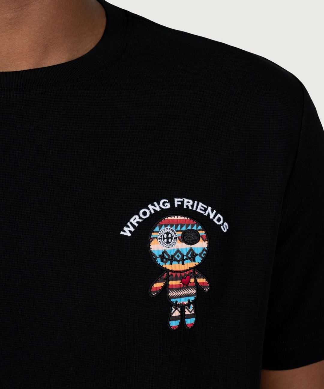 WrongFriends41394_3_-min.jpg